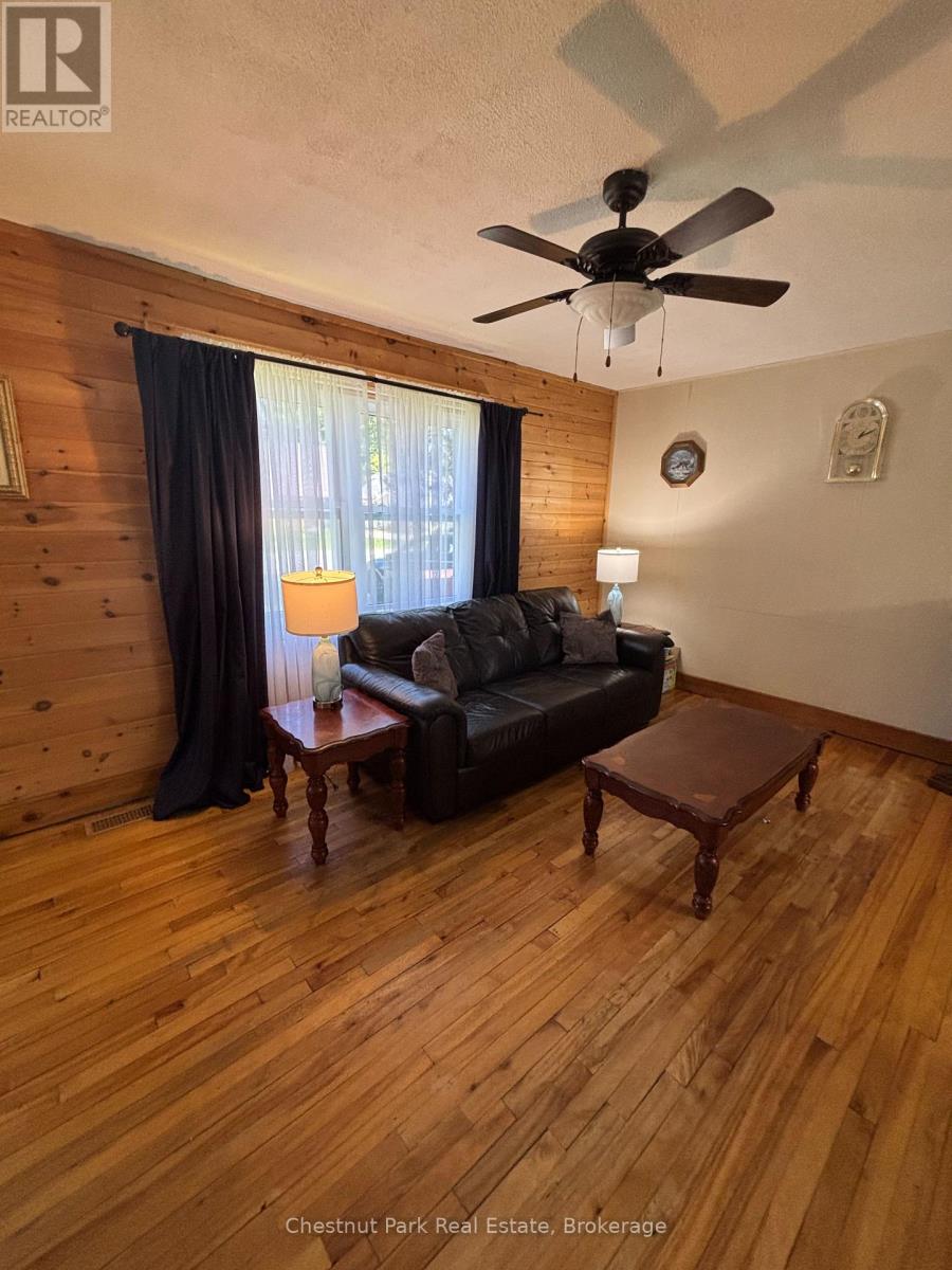 Property at 175 CRESCENT DRIVE image 5