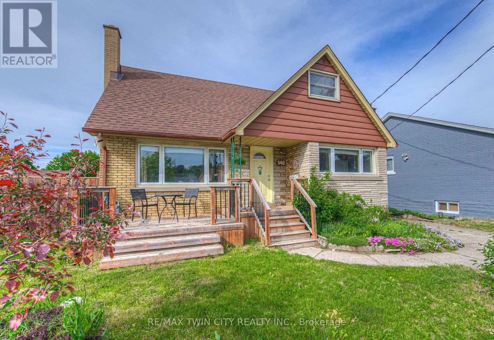 146 Wilson Avenue, Kitchener, Ontario  N2C 1H1 - Photo 2 - X12181874