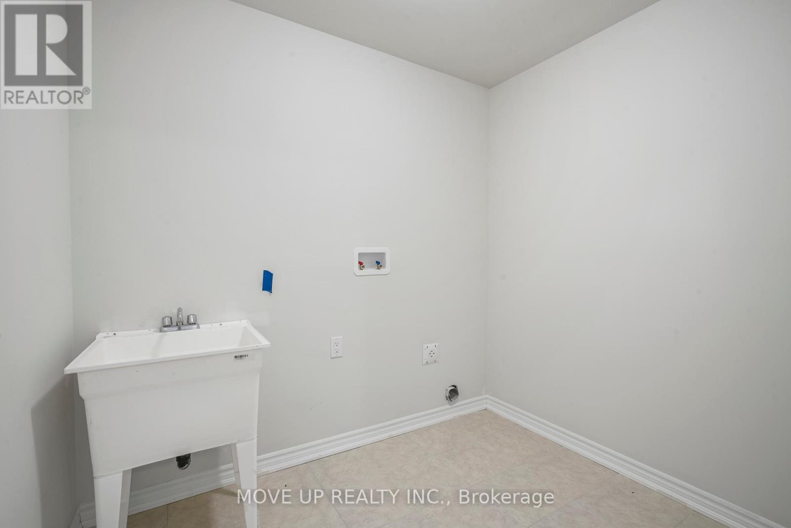 325 Beechwood Forest Lane, Gravenhurst, Ontario  P1P 0H8 - Photo 24 - X12181956