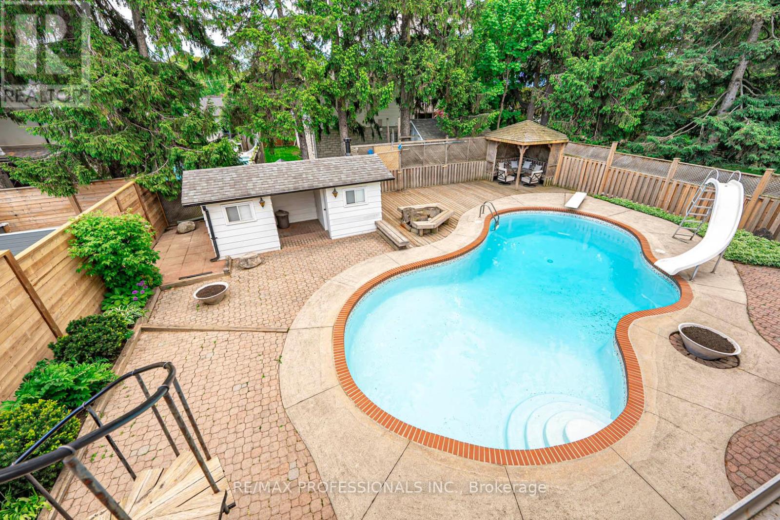 302 Lenel Court, Mississauga (Cooksville), Ontario  L5A 1R9 - Photo 33 - W12180965