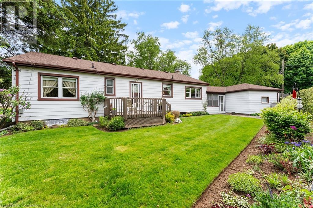 Property at 12 CARRINGTON Court image 3
