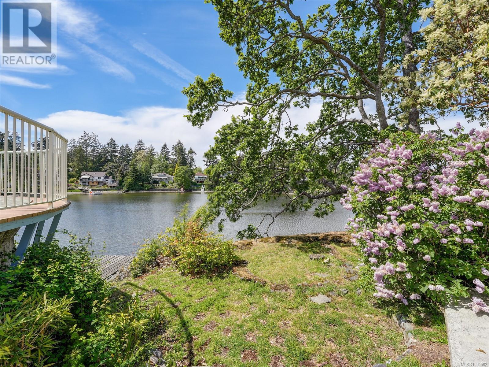 2886 Glenwood Ave, Saanich, British Columbia  V9A 2S2 - Photo 40 - 1001582