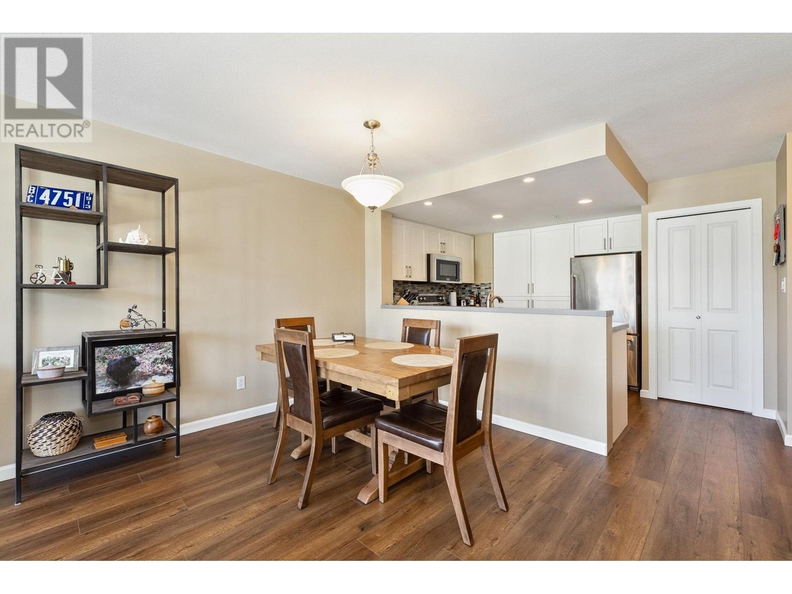 1706 235 Guildford Way, Port Moody, British Columbia  V3H 5L8 - Photo 6 - R3007823