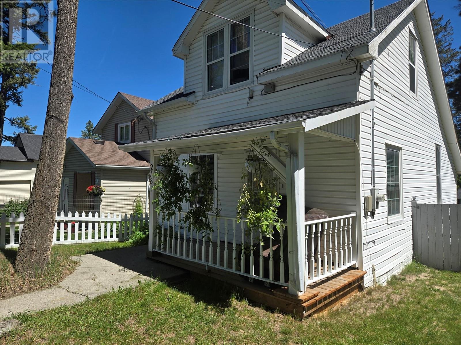 218 12th Avenue S, Cranbrook, British Columbia  V1C 2S3 - Photo 6 - 10349853