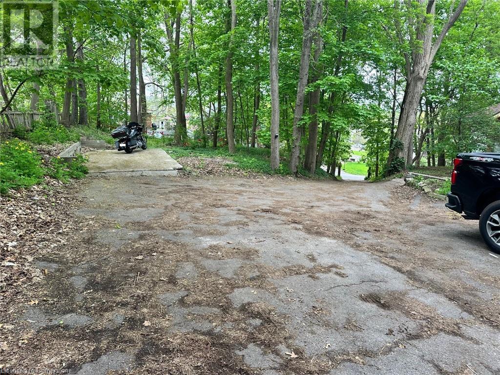 57 Kennedy Street, Brantford, Ontario  N3R 2C7 - Photo 14 - 40732316