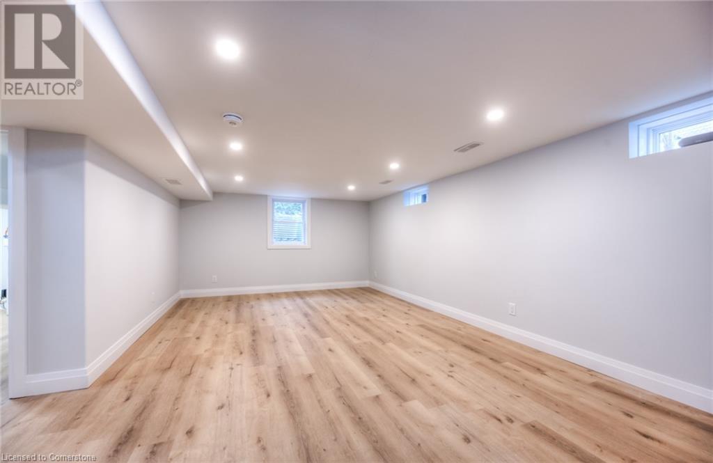204 Clark Avenue, Kitchener, Ontario  N2C 1Y5 - Photo 15 - 40735253