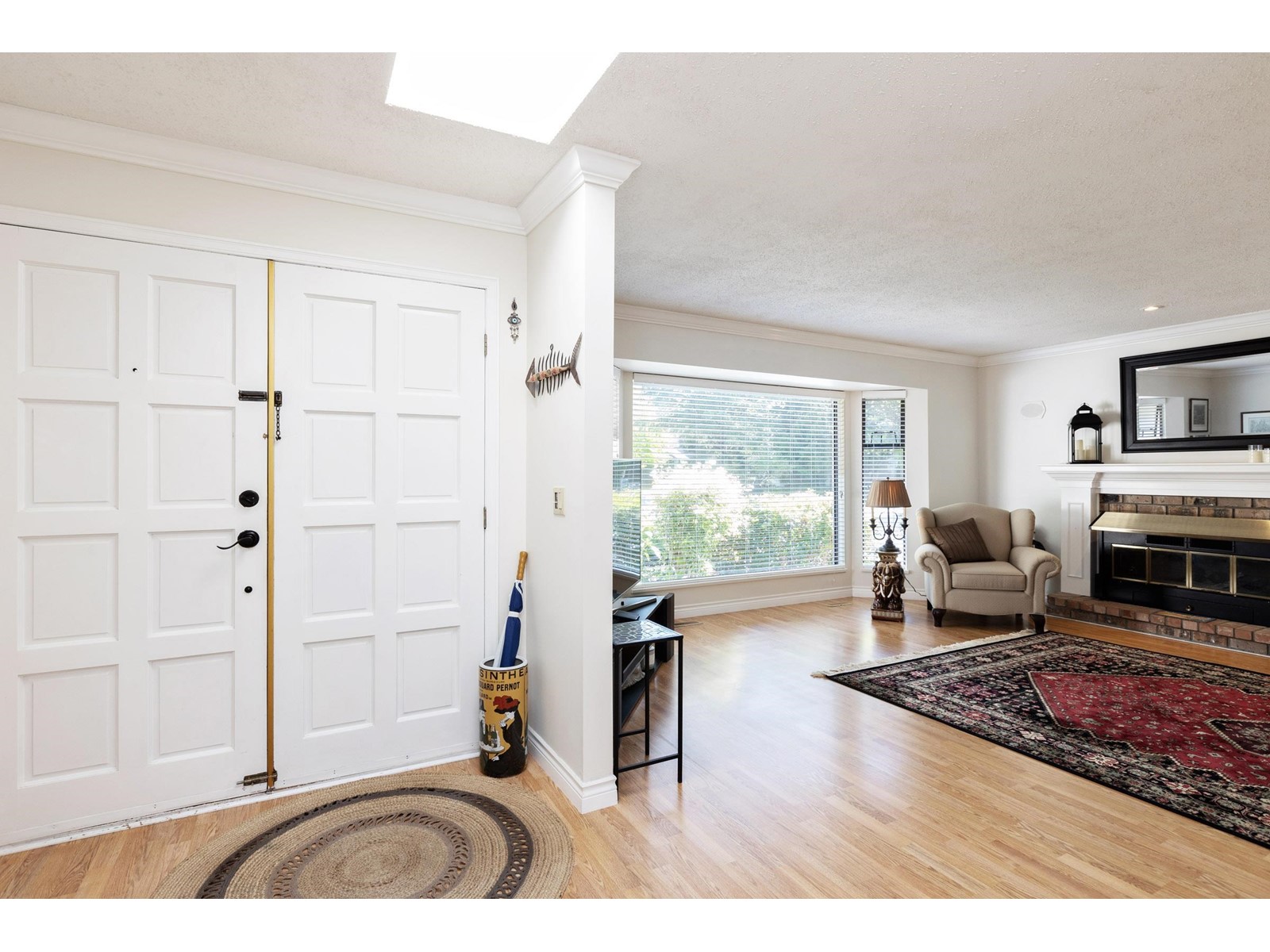 Property at 1947 144 STREET image 3