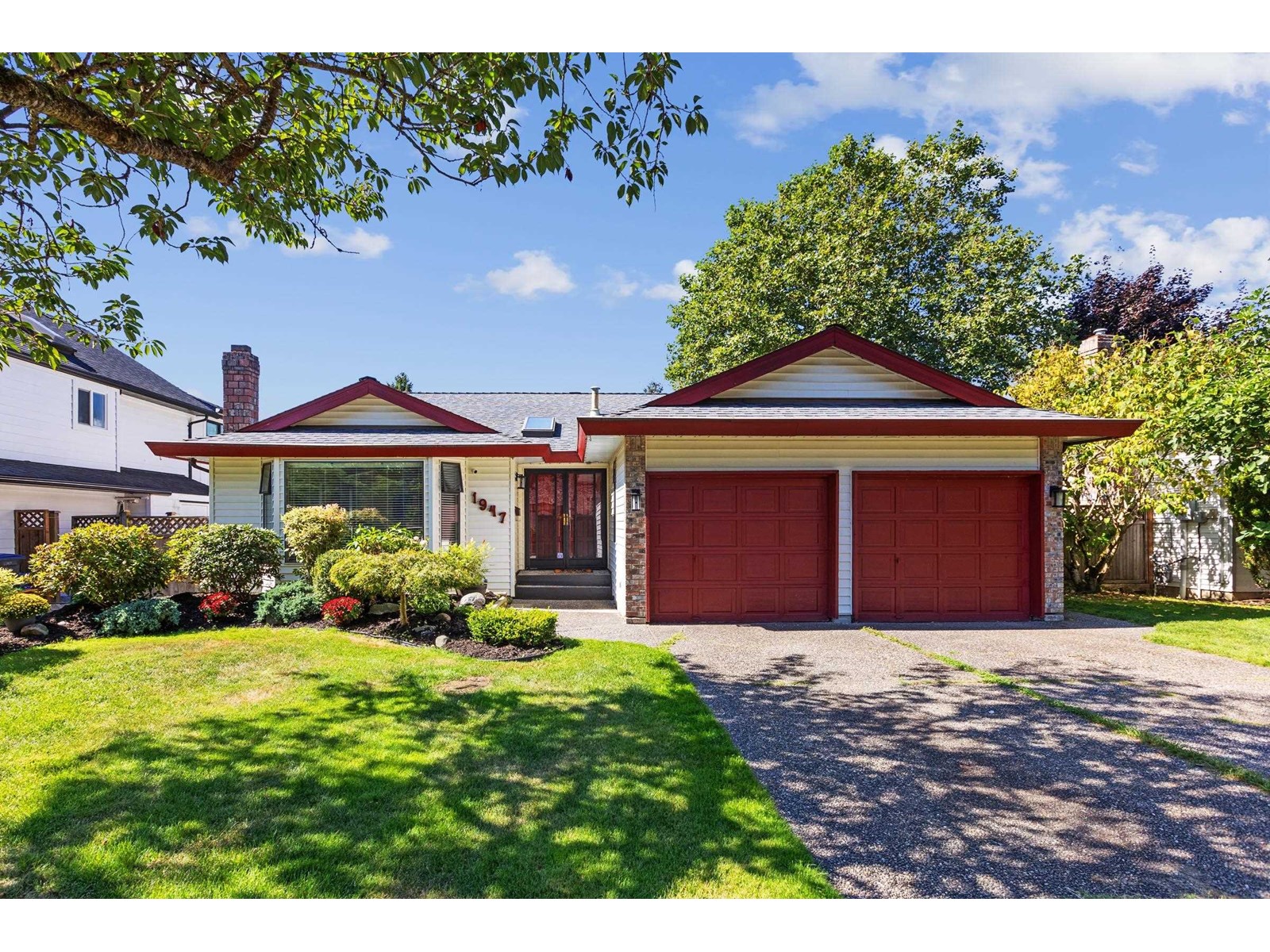 Property at 1947 144 STREET image 1