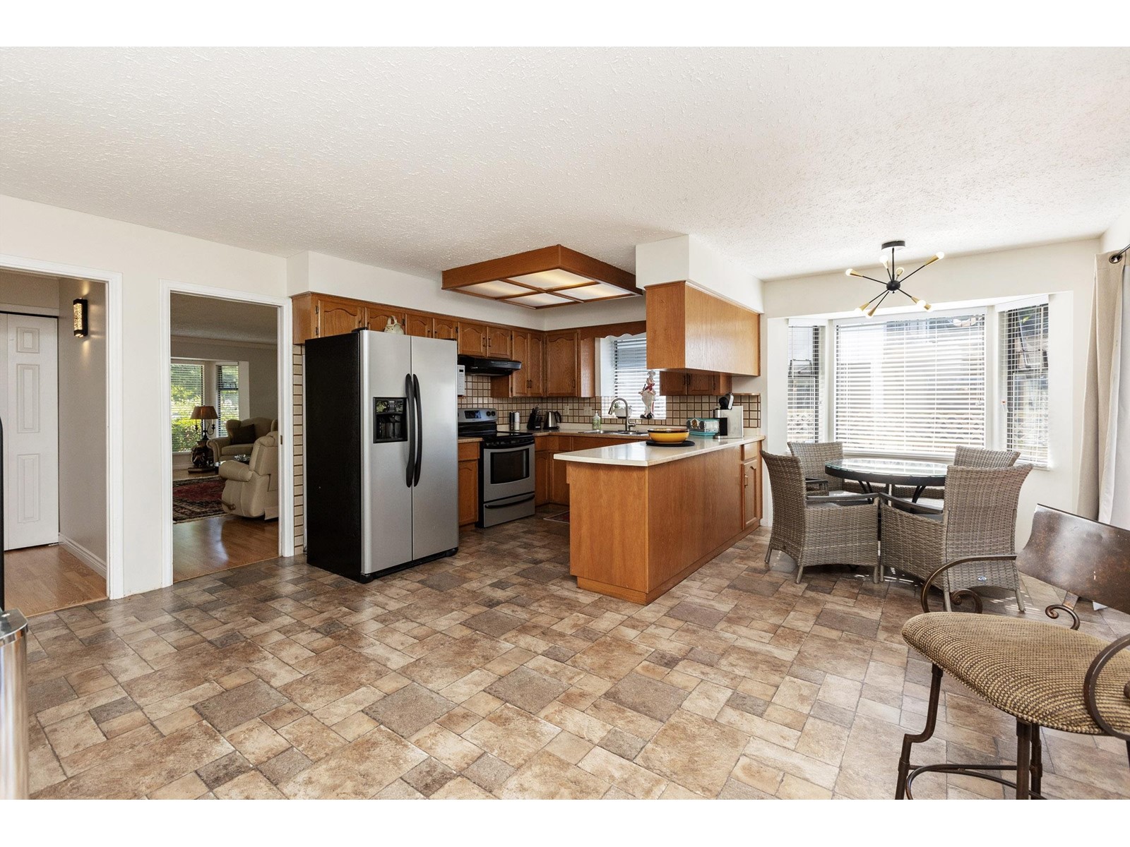 1947 144 Street, Surrey, British Columbia  V4A 7M6 - Photo 8 - R3008413