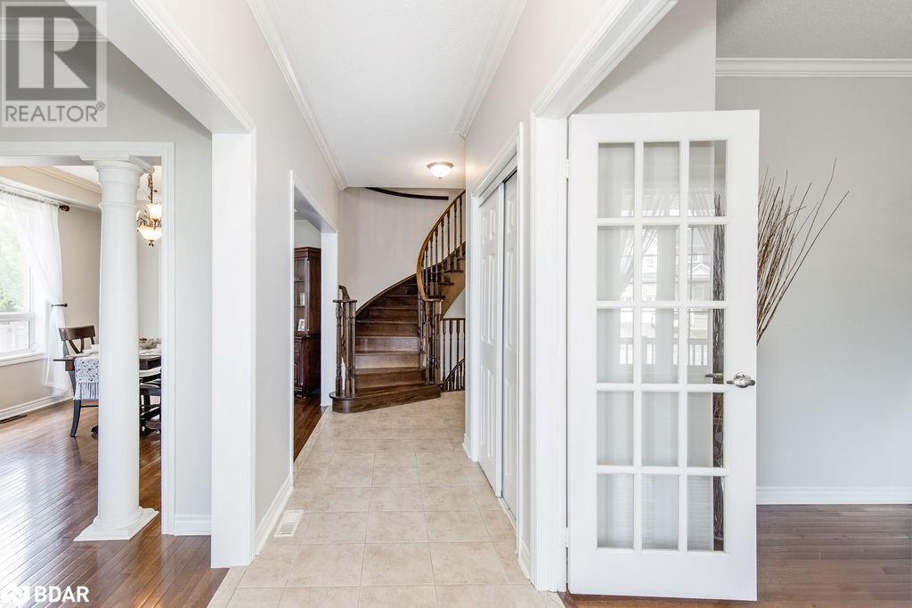 61 The Queensway, Barrie, Ontario  L4M 7J3 - Photo 7 - 40729293