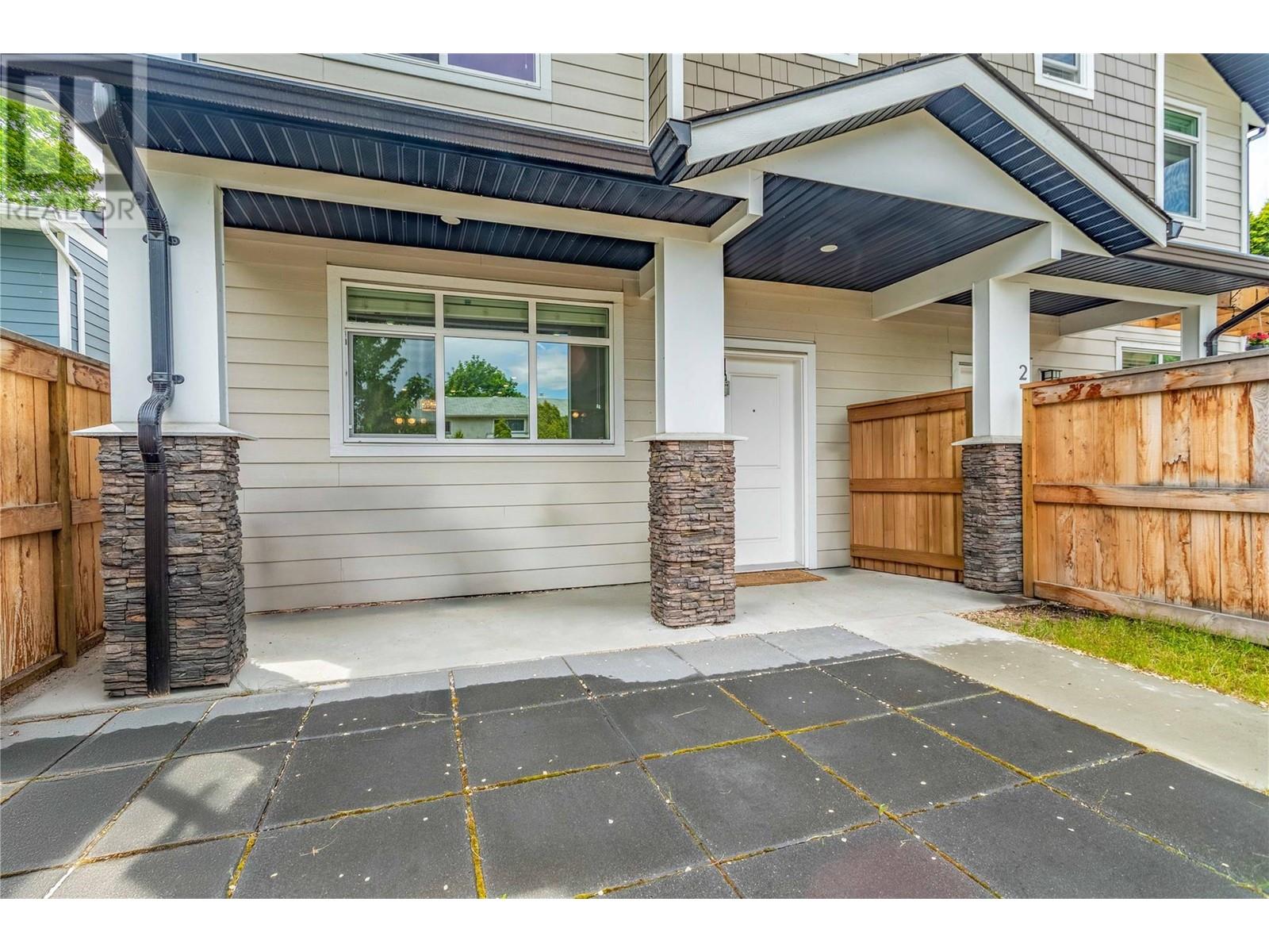 Property at 782 Coopland Crescent Unit# 1 image 5