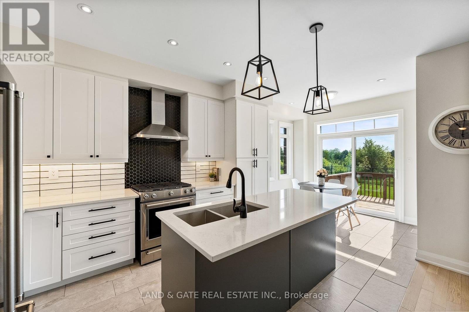 101 Hickling Lane, Ajax, Ontario  L1T 0P9 - Photo 7 - E12182120