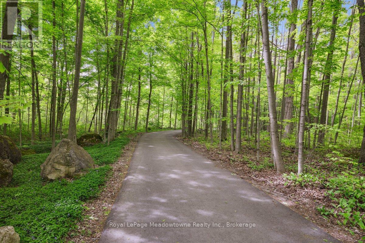 10632 Fifth Line, Milton, Ontario  N0B 2K0 - Photo 48 - W12180056
