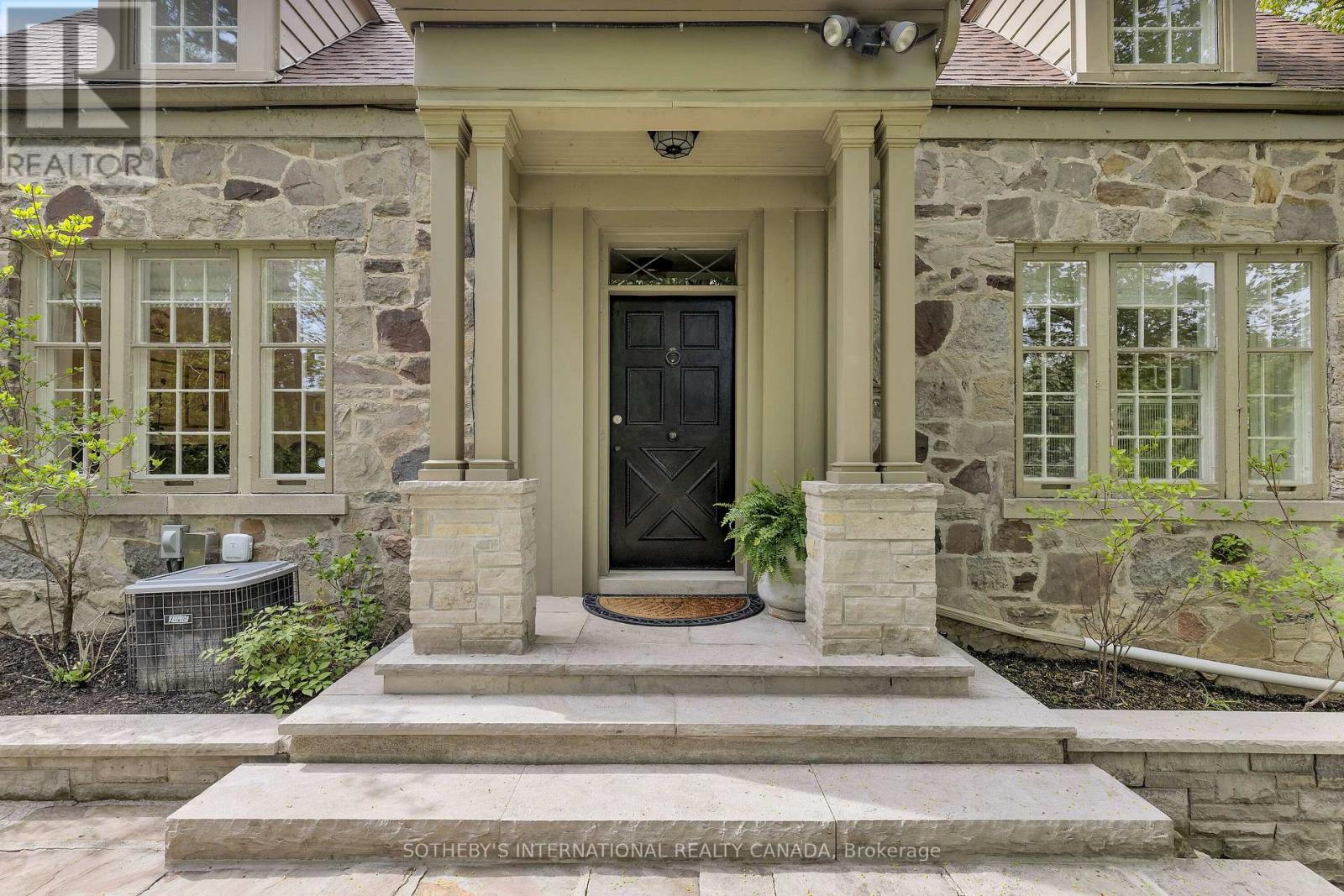 3 Mason Boulevard, Toronto, Ontario  M5M 3C6 - Photo 22 - C12182001