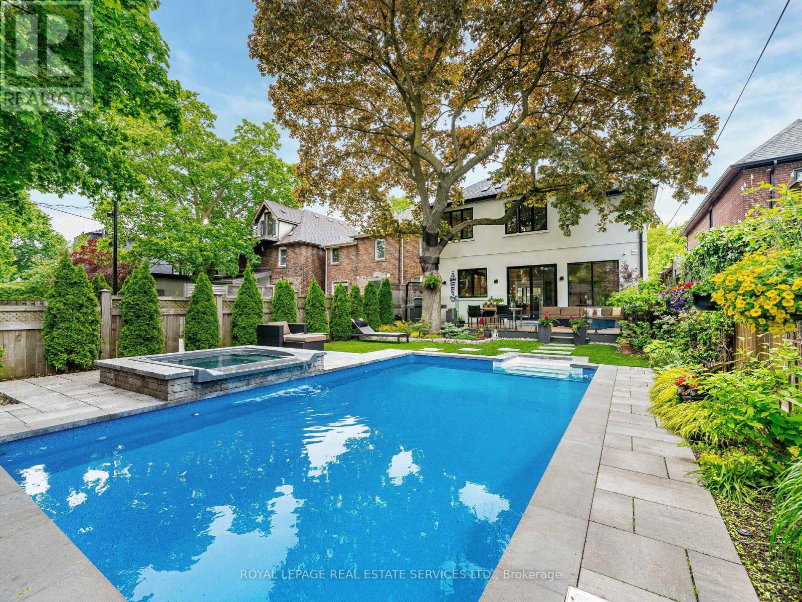 529 BRIAR HILL AVENUE, Toronto, Ontario