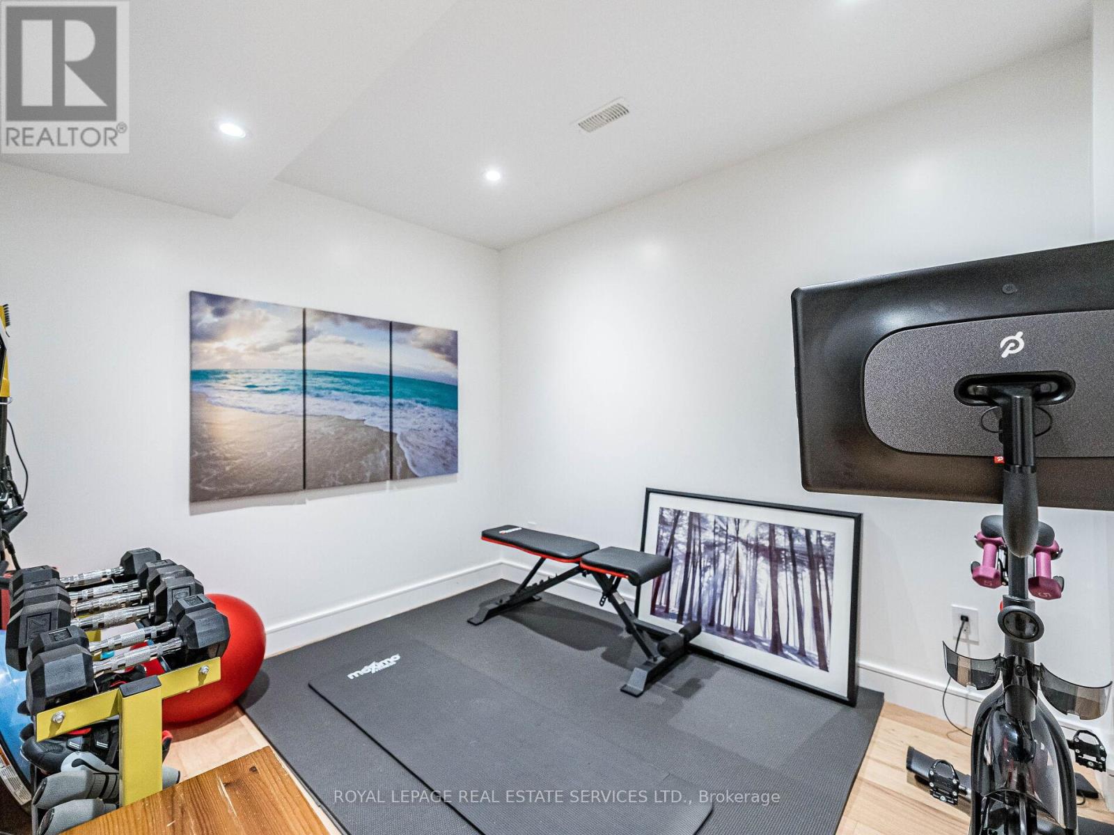 529 Briar Hill Avenue, Toronto, Ontario  M5N 1N1 - Photo 28 - C12182017