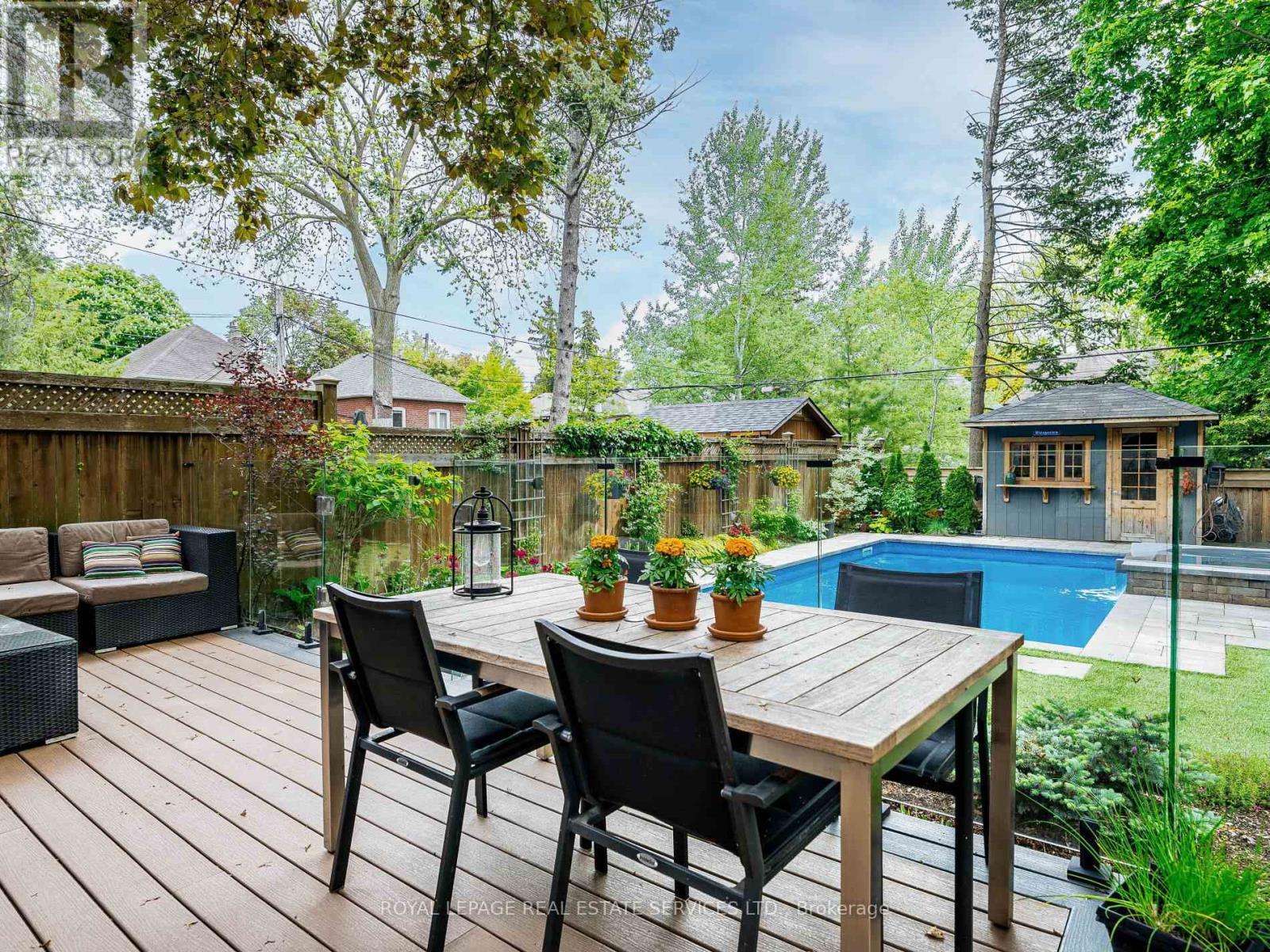 529 Briar Hill Avenue, Toronto, Ontario  M5N 1N1 - Photo 32 - C12182017