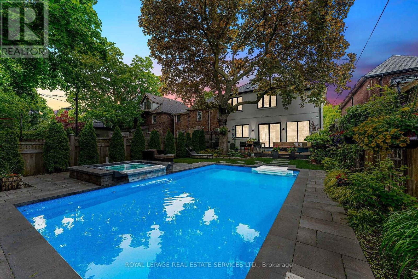529 Briar Hill Avenue, Toronto, Ontario  M5N 1N1 - Photo 36 - C12182017