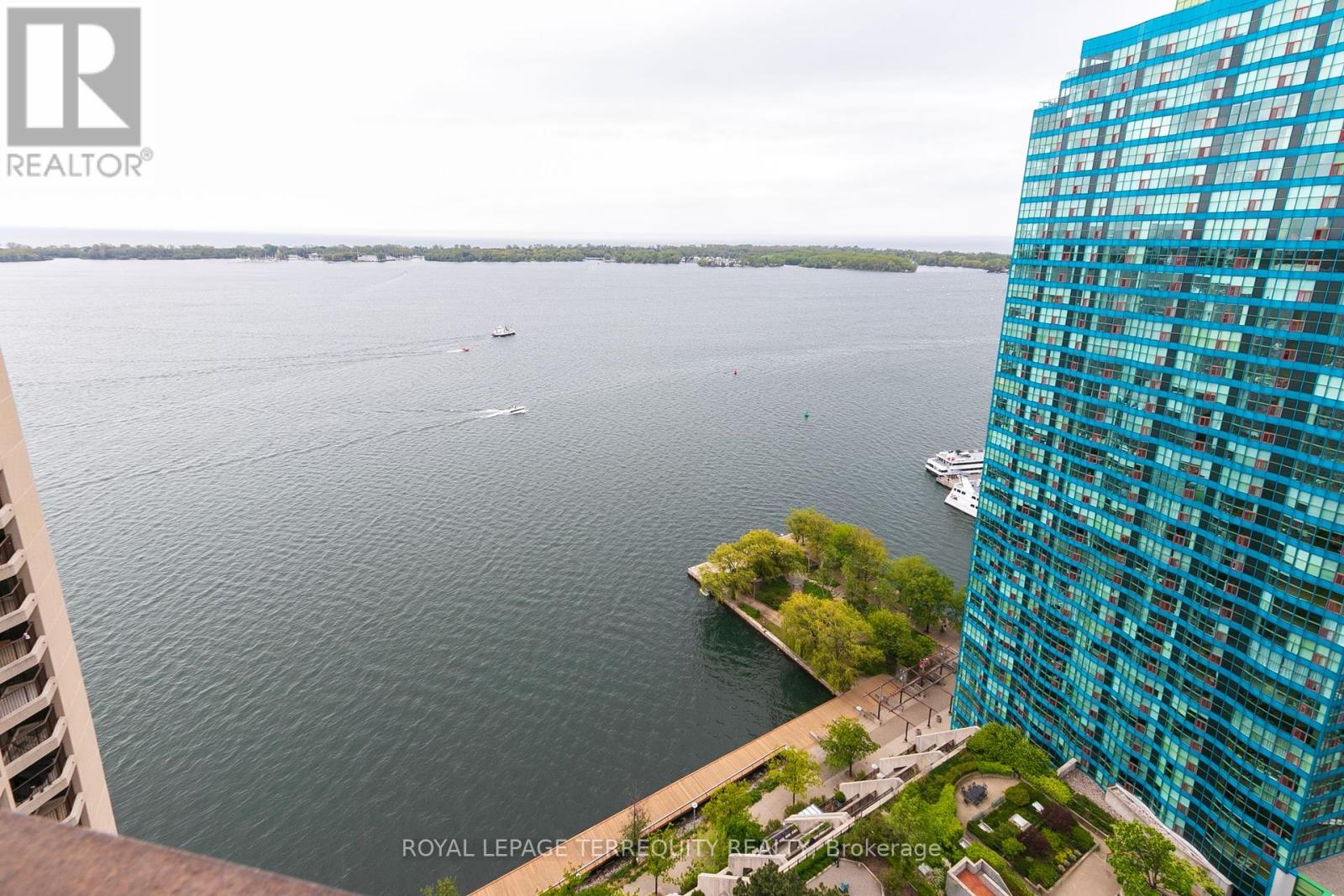 3110 - 65 Harbour Square, Toronto, Ontario  M5J 2L4 - Photo 35 - C12182021
