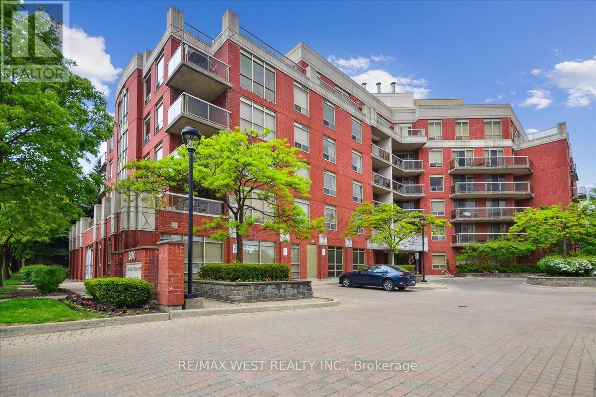 203 - 800 SHEPPARD AVENUE W, Toronto, Ontario