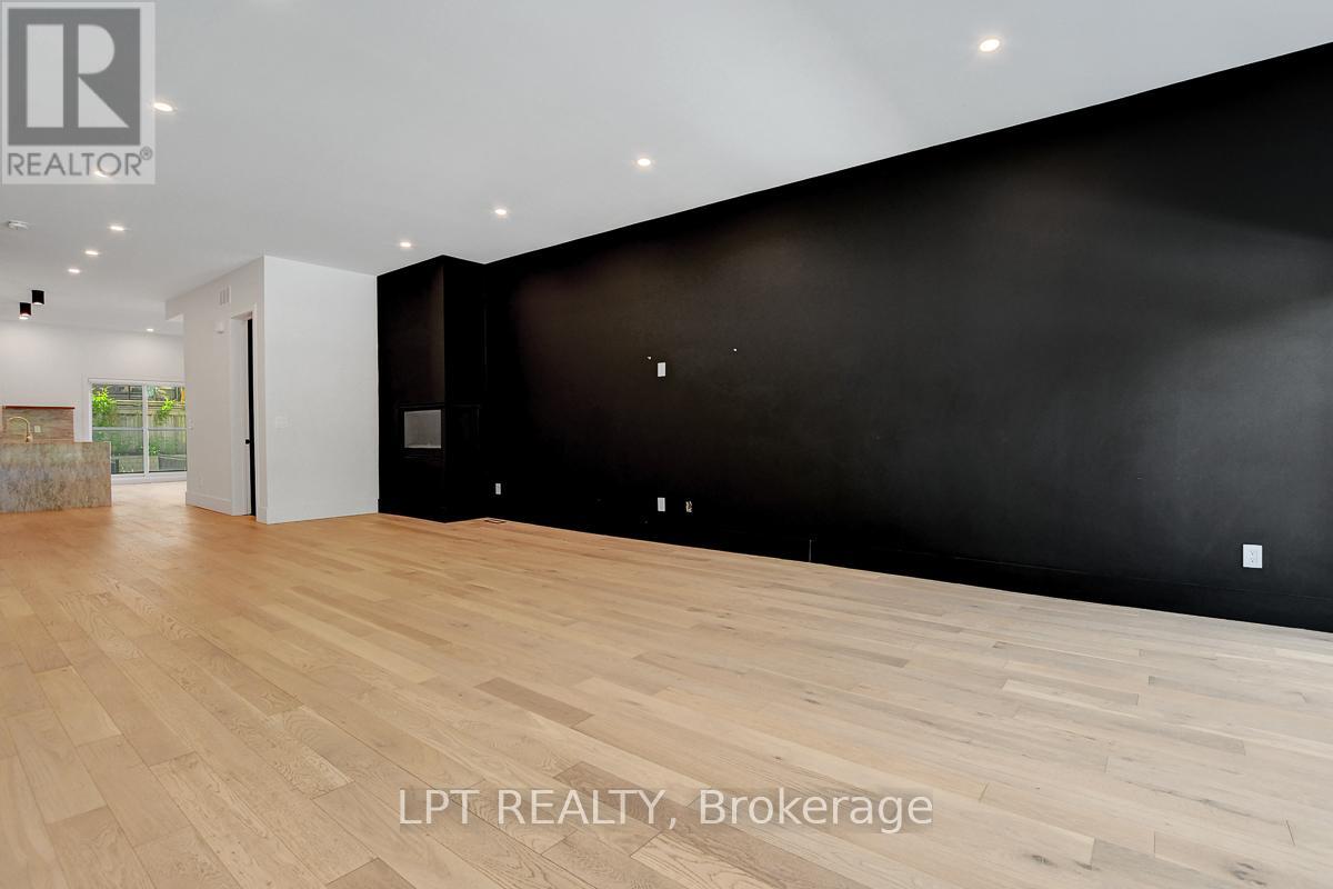 Property at 111 GREENFIELD AVENUE image 3