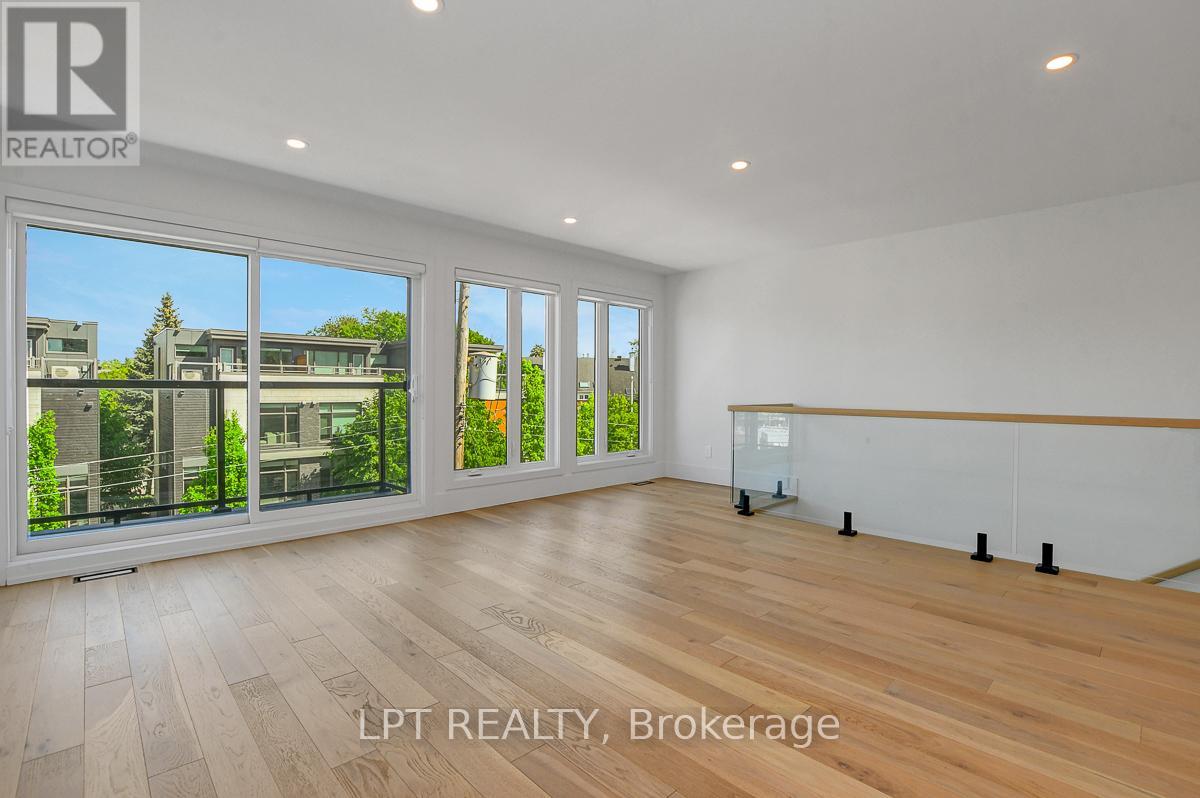111 Greenfield Avenue, Ottawa, Ontario  K1S 0X8 - Photo 36 - X12182158