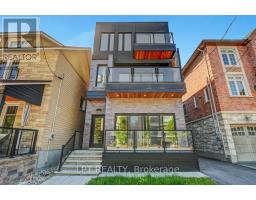 111 GREENFIELD AVENUE, Ottawa, Ontario