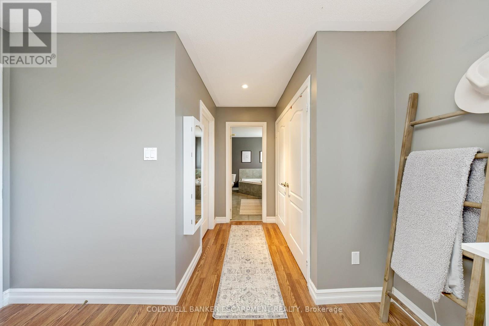 5 Tanners Drive, Halton Hills (Ac Acton), Ontario  L7J 3A2 - Photo 23 - W12099081