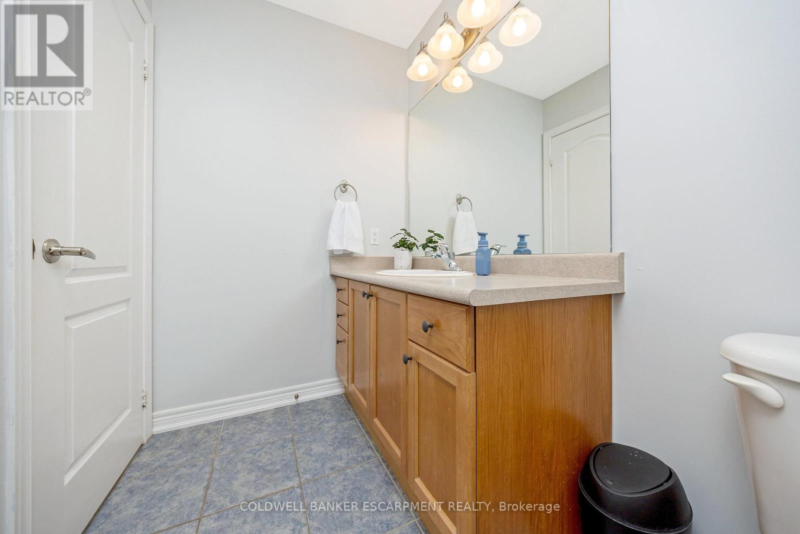 5 Tanners Drive, Halton Hills (Ac Acton), Ontario  L7J 3A2 - Photo 28 - W12099081