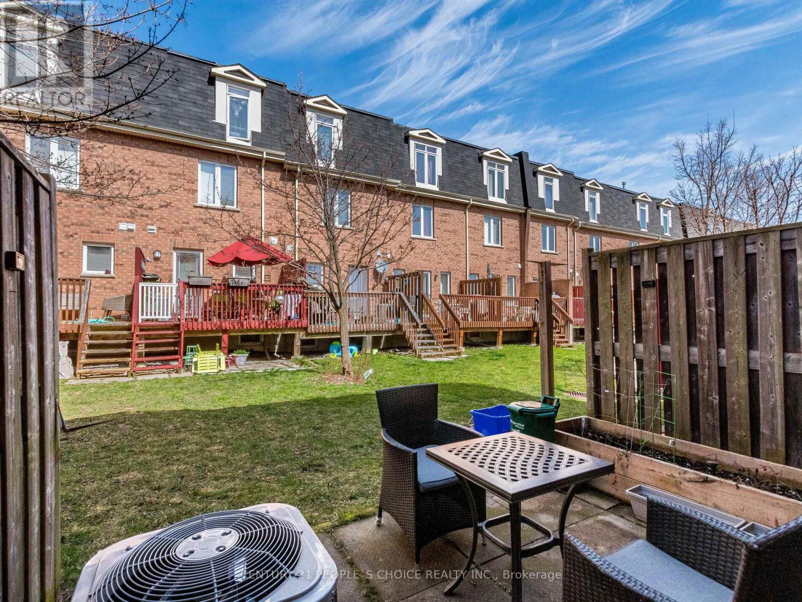 29 - 435 Hensall Circle, Mississauga, Ontario  L5A 4P1 - Photo 48 - W12127116