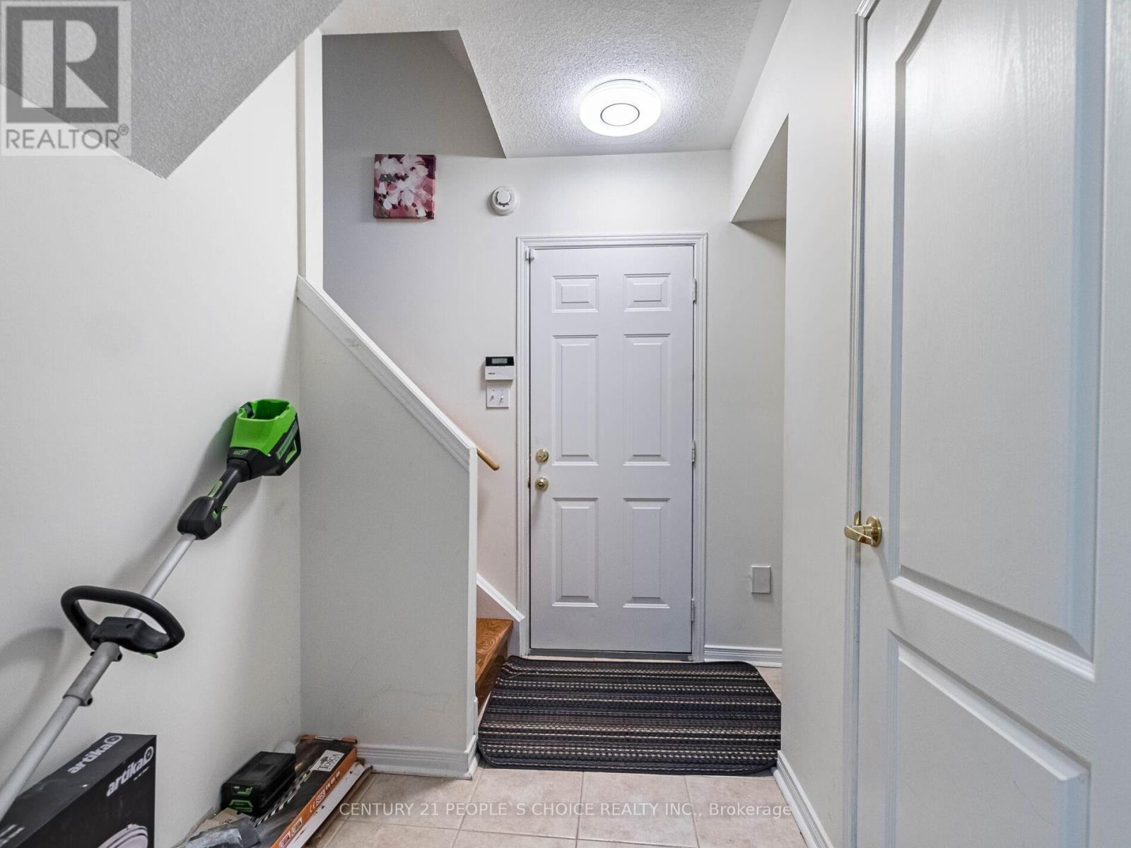 29 - 435 Hensall Circle, Mississauga, Ontario  L5A 4P1 - Photo 45 - W12127116