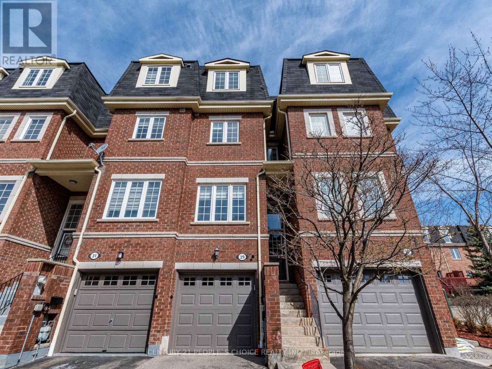 29 - 435 Hensall Circle, Mississauga, Ontario  L5A 4P1 - Photo 1 - W12127116