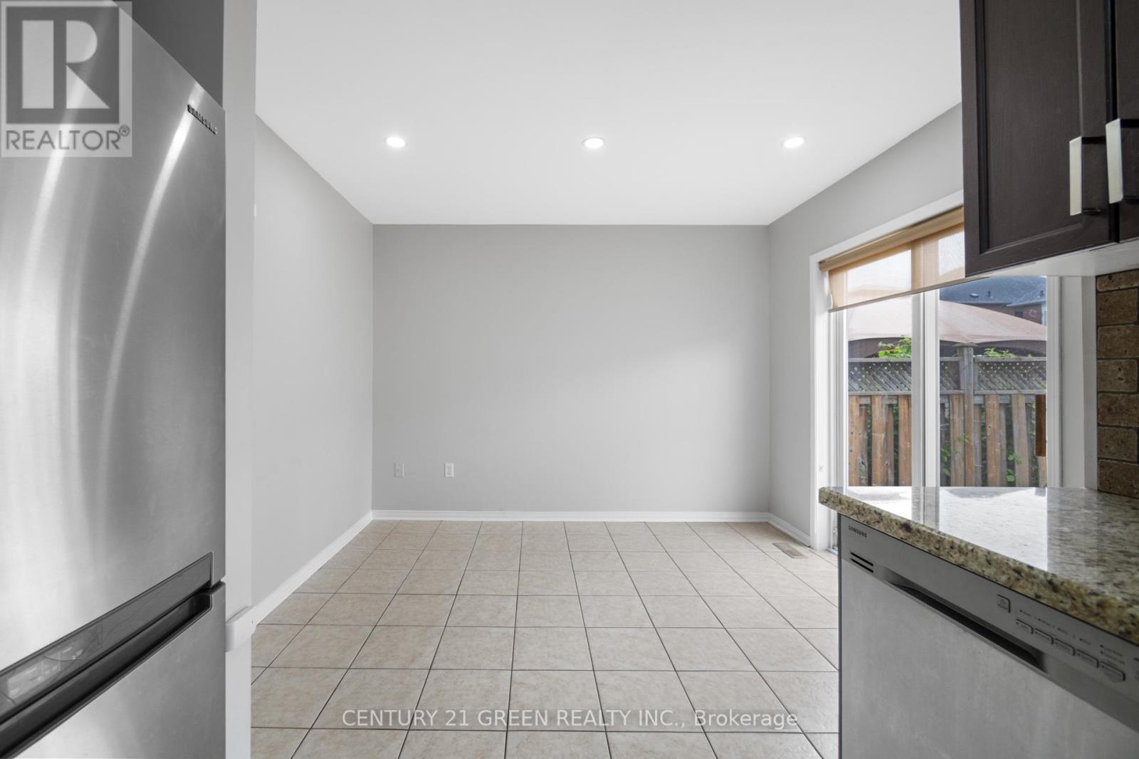 32 Dills Crescent, Milton (De Dempsey), Ontario  L9T 5P9 - Photo 20 - W12180846