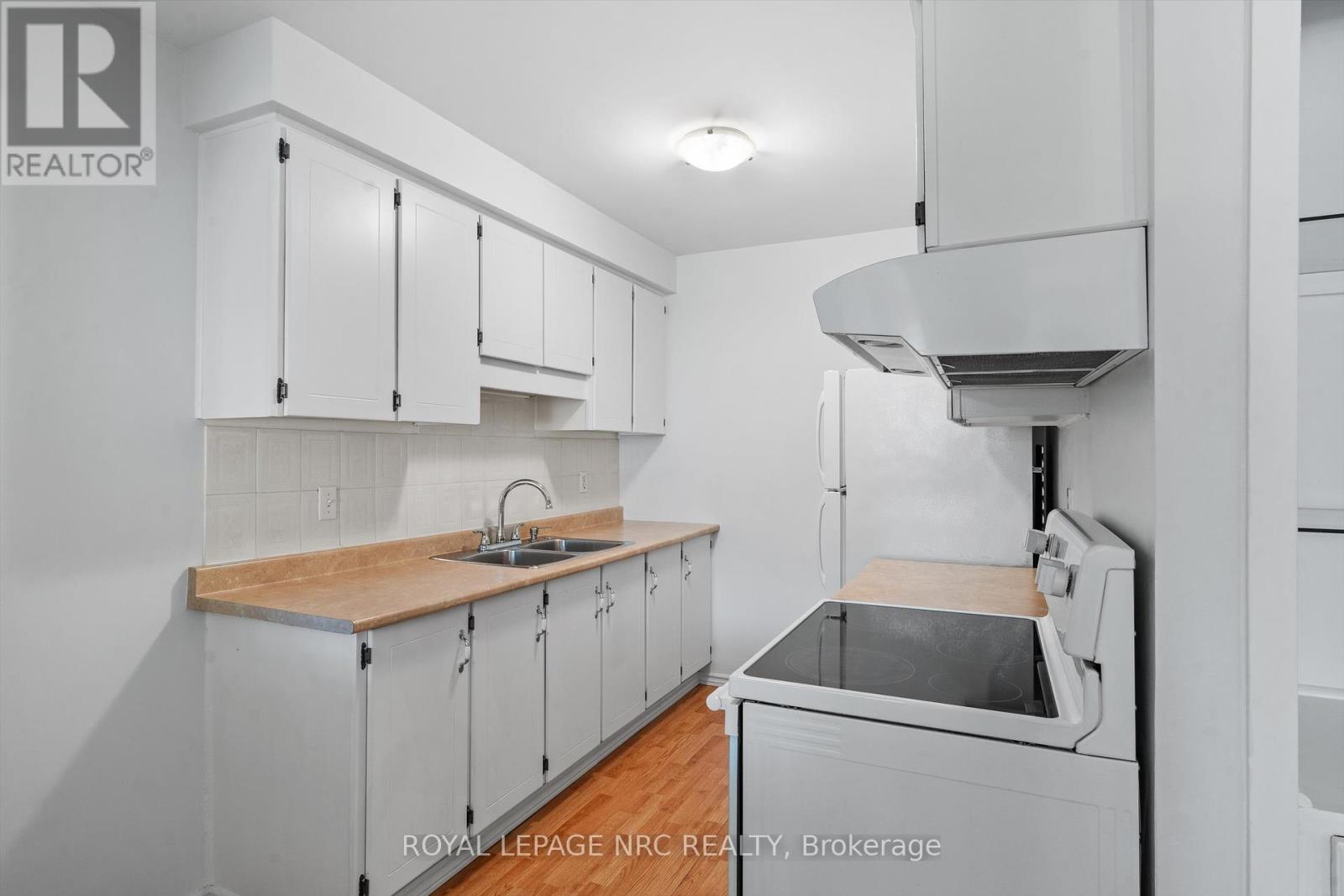 14 - 185 Denistoun Street, Welland, Ontario  L3C 6J6 - Photo 10 - X12182109