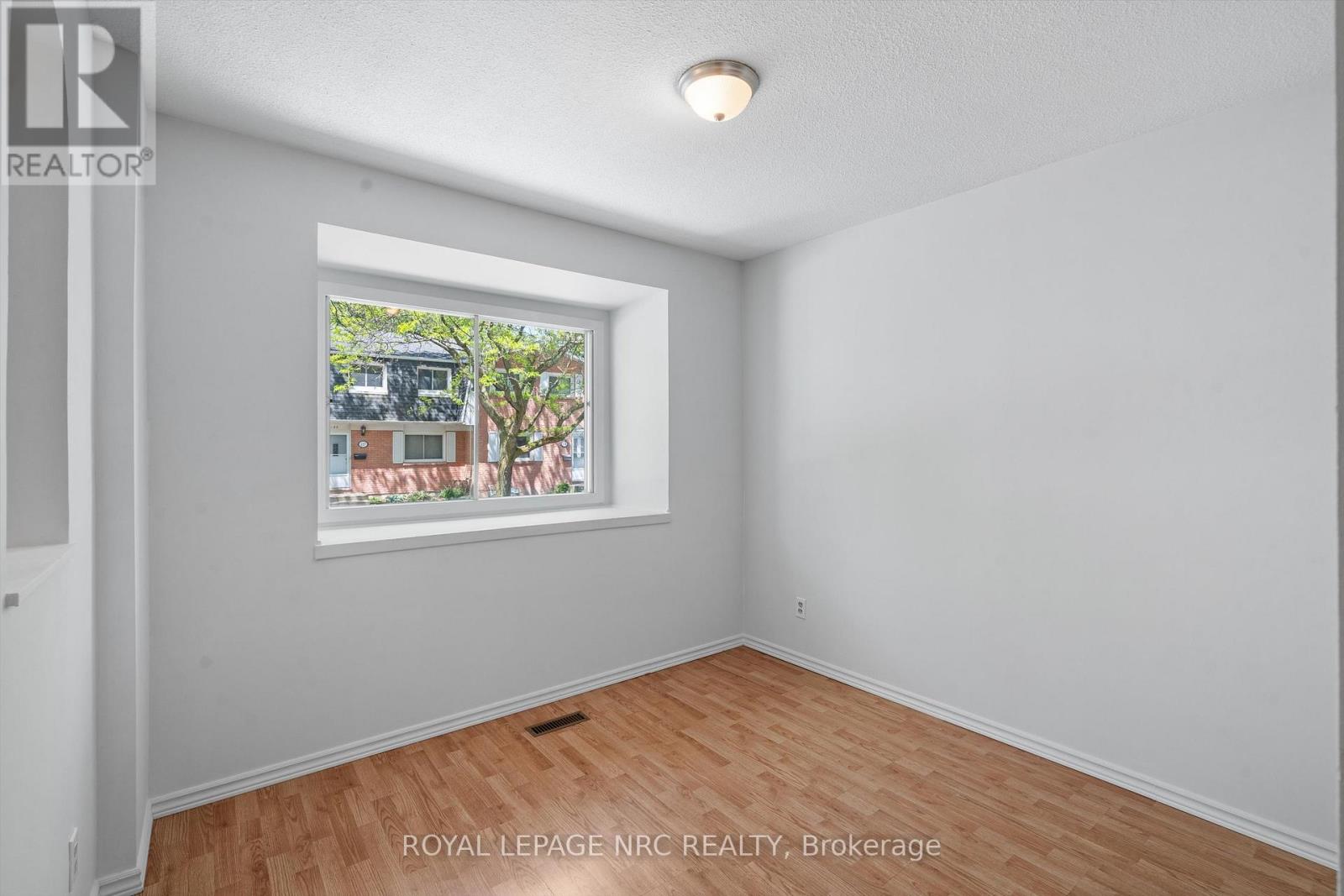 14 - 185 Denistoun Street, Welland, Ontario  L3C 6J6 - Photo 5 - X12182109