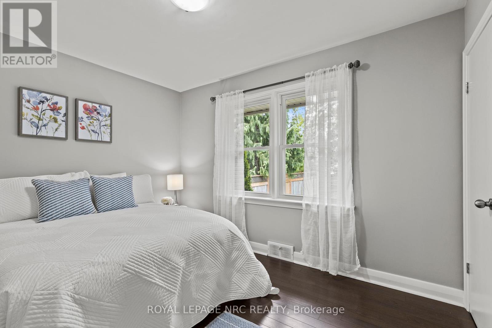 10 Whiteoak Drive, St. Catharines, Ontario  L2M 3B4 - Photo 16 - X12182145