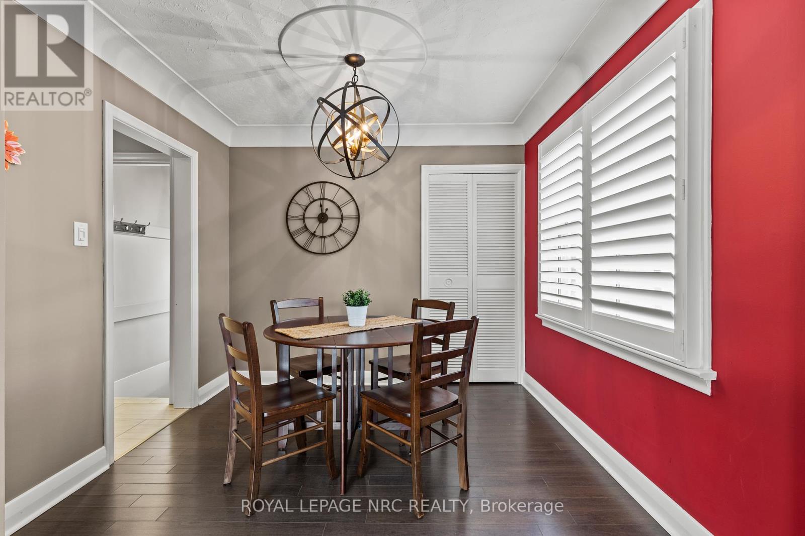 10 Whiteoak Drive, St. Catharines, Ontario  L2M 3B4 - Photo 9 - X12182145