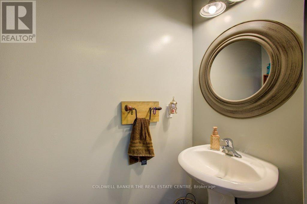 Property at 80 ARMEDA CLOW CRESCENT image 5