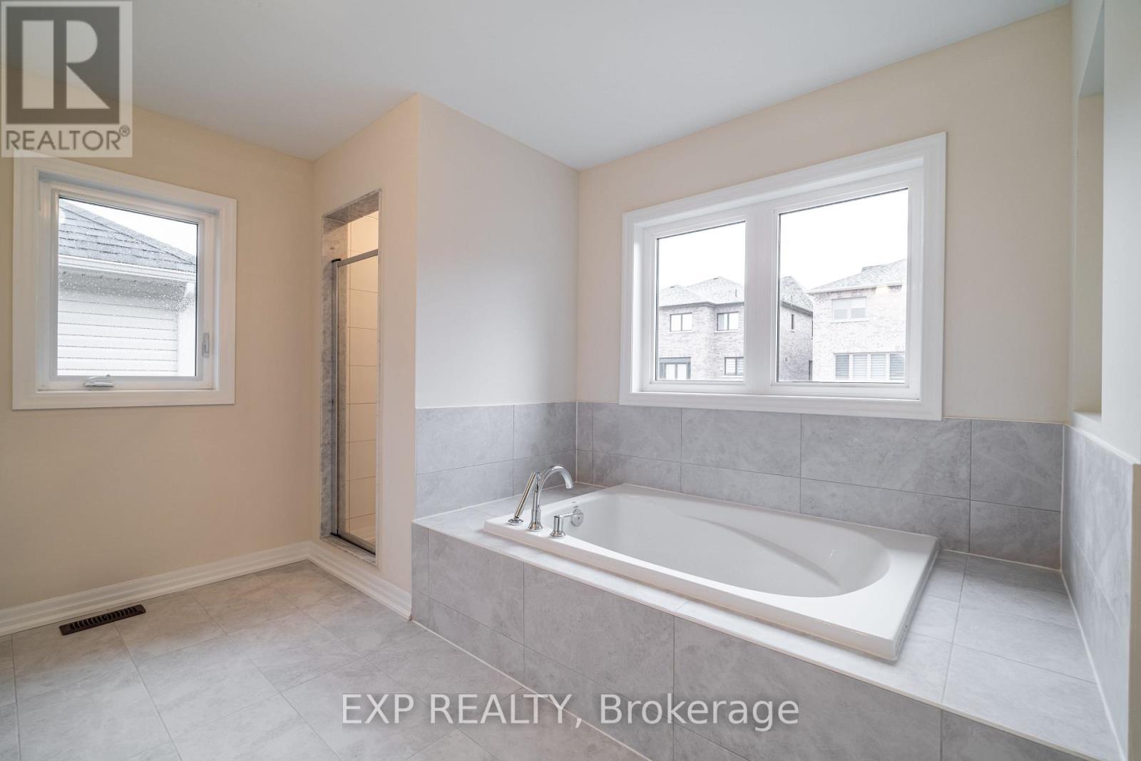 19 Stennett Drive, Georgina, Ontario  L4P 0J4 - Photo 30 - N12181979