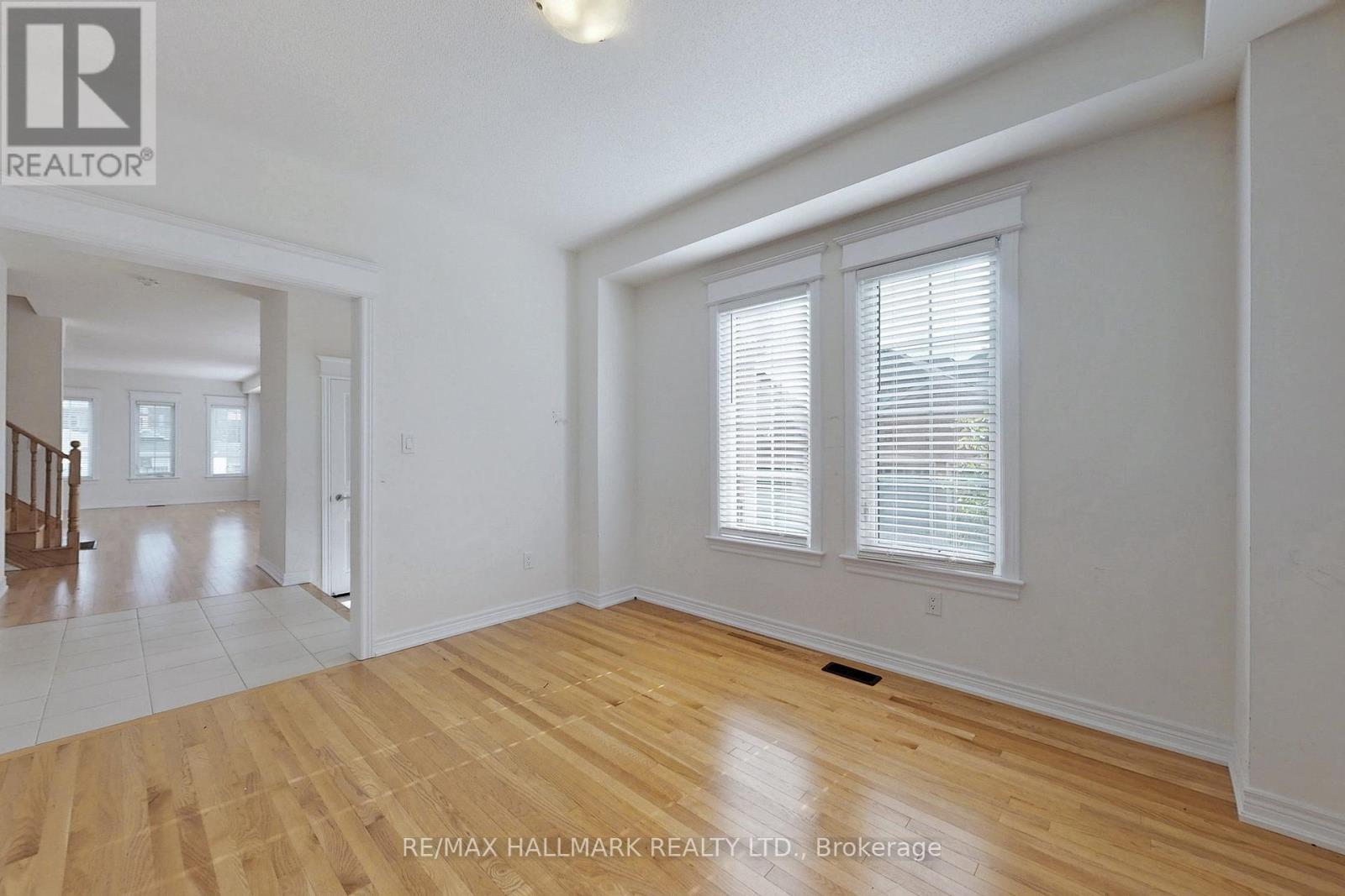1 Bellflower Lane, Richmond Hill, Ontario  L4E 1E7 - Photo 19 - N12181996