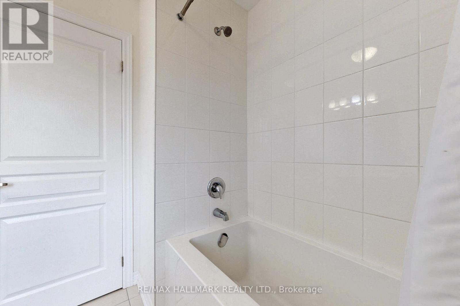 1 Bellflower Lane, Richmond Hill, Ontario  L4E 1E7 - Photo 43 - N12181996