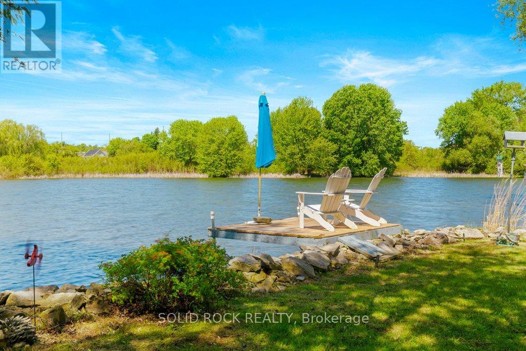 124 Bay Lane, Edwardsburgh/cardinal, Ontario  K0E 1E0 - Photo 4 - X12182147