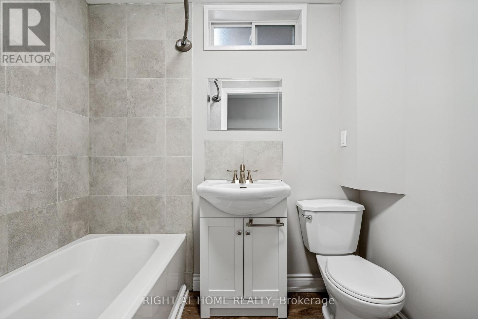21 Ashdale Court, Barrie, Ontario  L4M 5B5 - Photo 40 - S12182036
