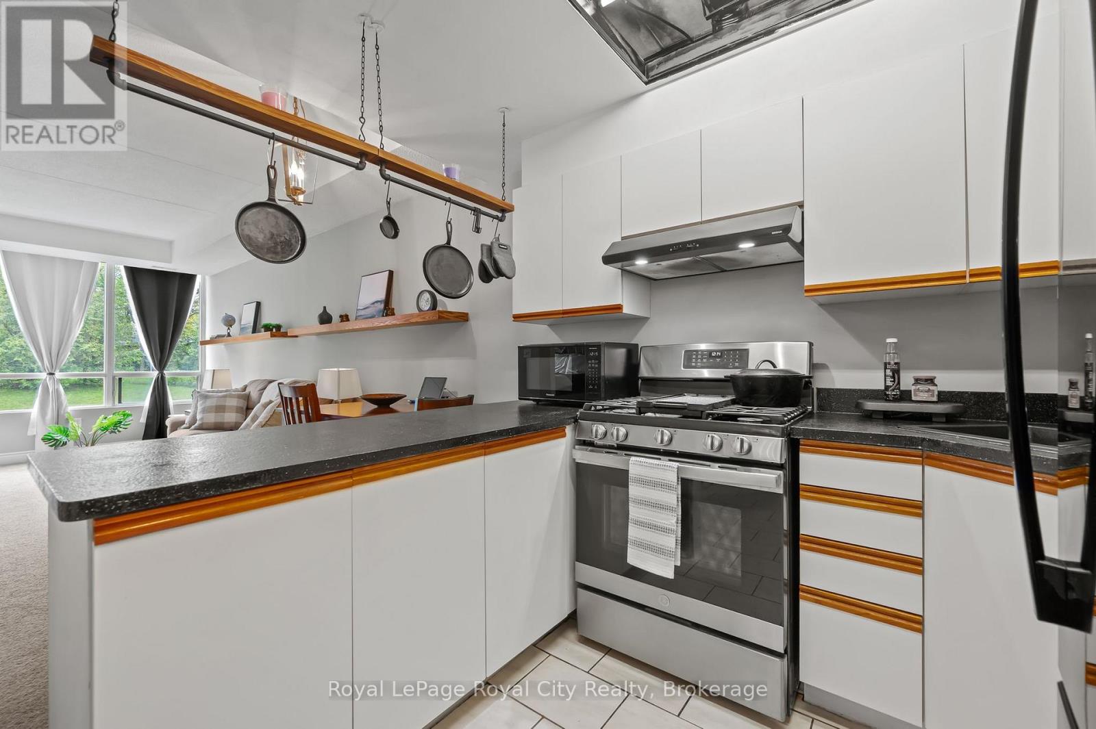 109 - 105 Bagot Street, Guelph (Junction/onward Willow), Ontario  N1H 8H4 - Photo 13 - X12182112