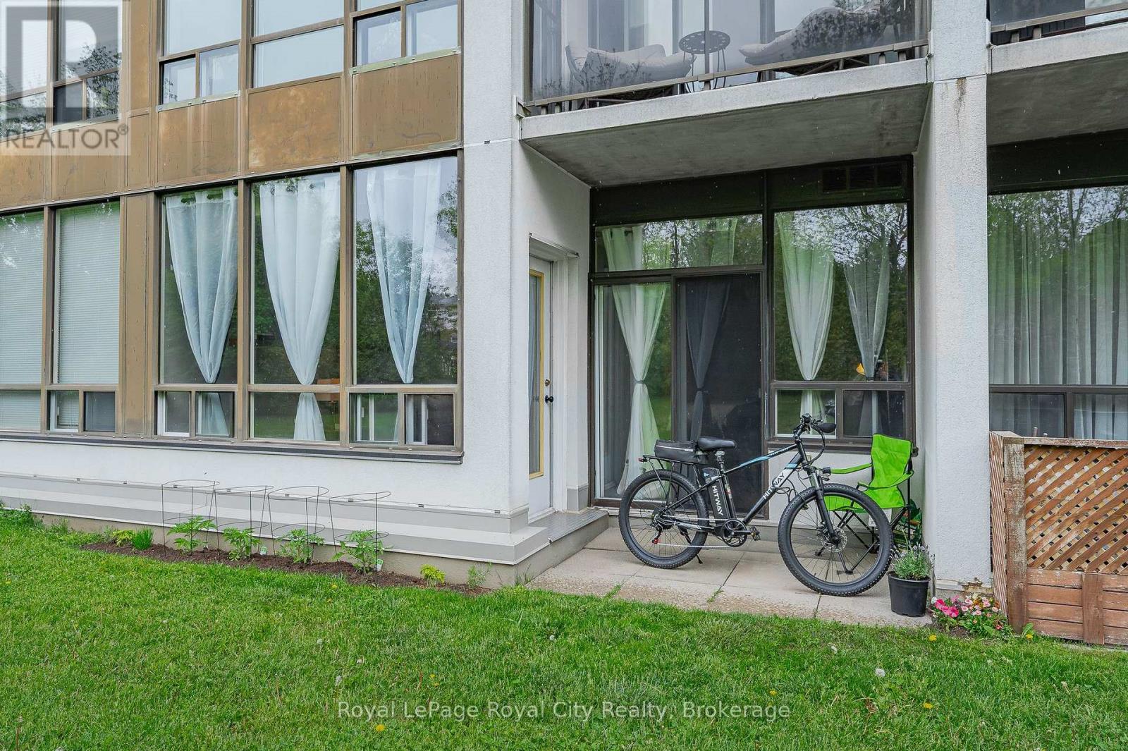 109 - 105 Bagot Street, Guelph (Junction/onward Willow), Ontario  N1H 8H4 - Photo 32 - X12182112