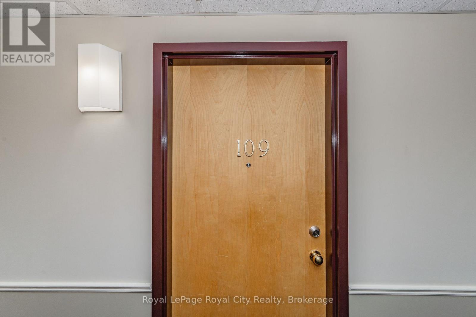 109 - 105 Bagot Street, Guelph (Junction/onward Willow), Ontario  N1H 8H4 - Photo 8 - X12182112