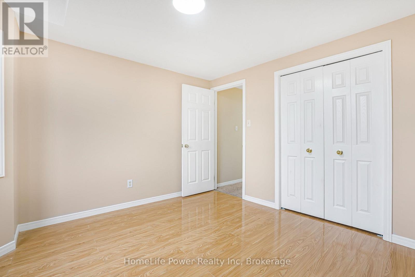 74 Blue Lace Crescent, Kitchener, Ontario  N2E 3X1 - Photo 37 - X12182127