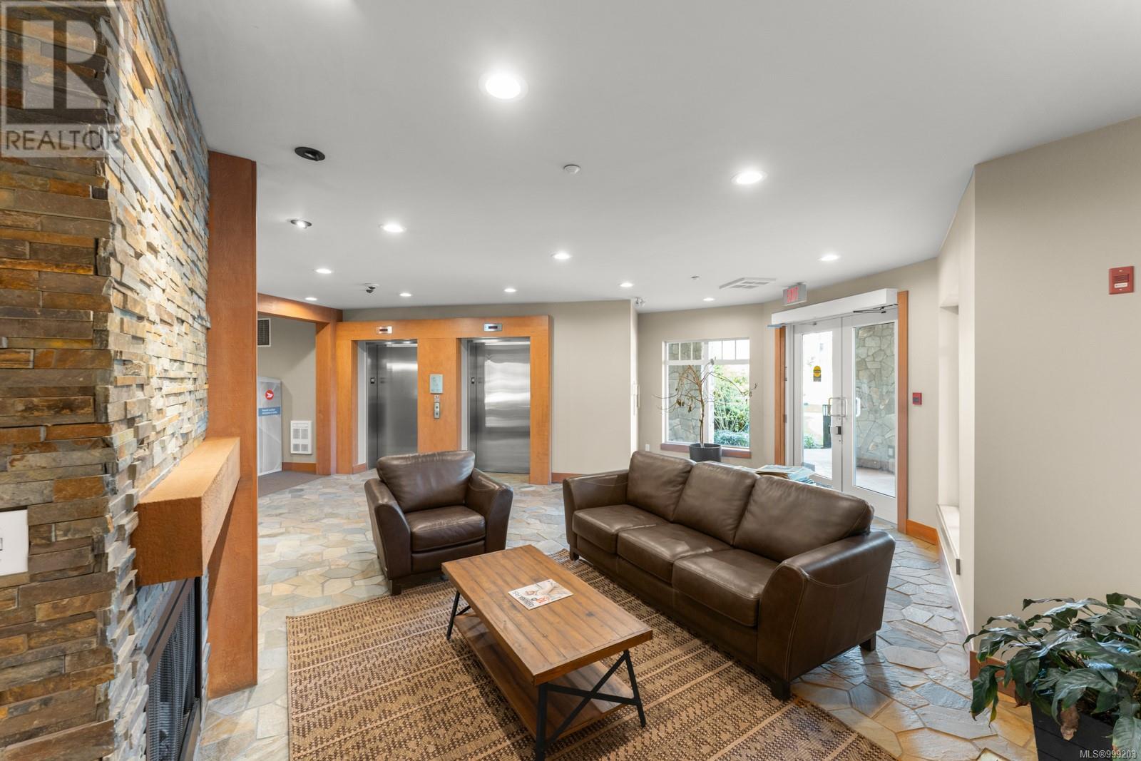 114 1395 Bear Mountain Pkwy, Langford, British Columbia  V9B 0E1 - Photo 6 - 999203