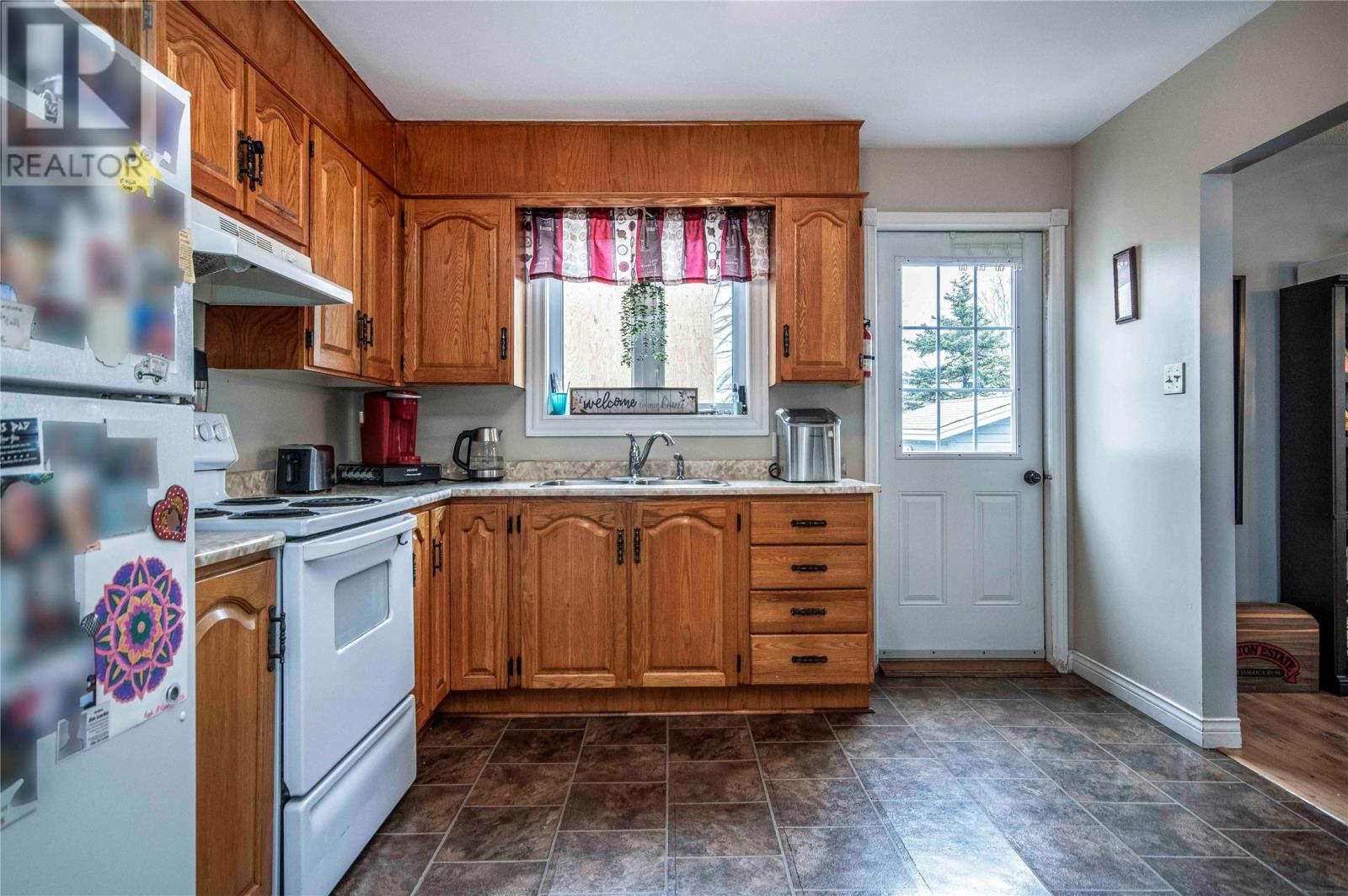 Property at 79 Ashford Drive image 5