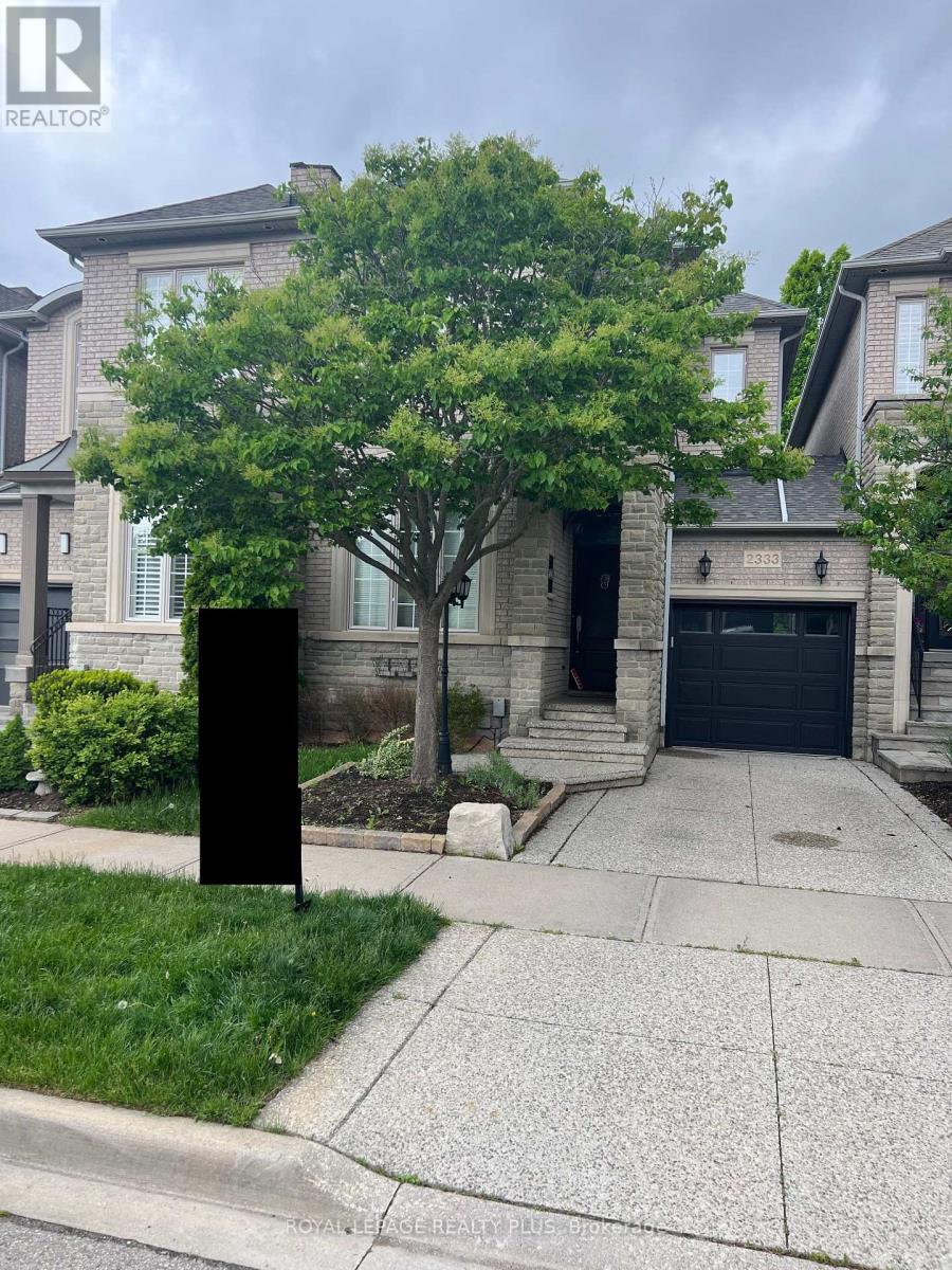 2333 Woodfield Road, Oakville (Ro River Oaks), Ontario  L6H 6Y8 - Photo 1 - W12182042